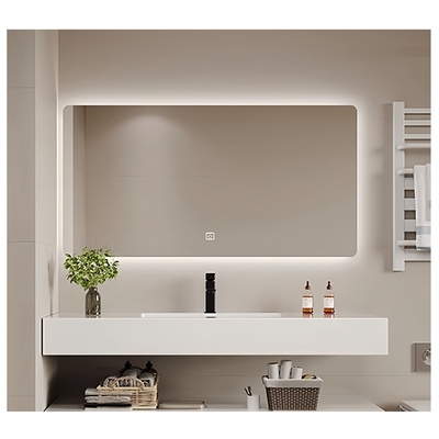 Organizzatore di banconi da bagno con vasca ceramica bianca e materiale SLABS/SINTERSTONE