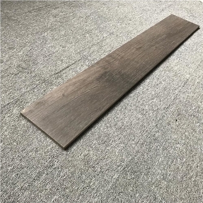 Piastrelle per pavimenti nelle Filippine Piastrelle vitrificate di legno per un aspetto naturale e accattivante