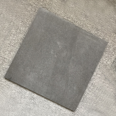 Piastrelle di porcellana vitrificata per pavimenti per traffico pesante in colore grigio scuro 600 x 600 mm